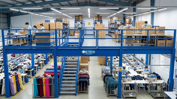 Kệ sàn mezzanine cho xưởng may và đóng gói