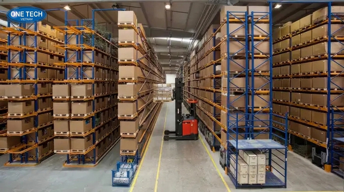 Kệ Narrow Aisle Ninh Bình trong kho hàng lối đi hẹp