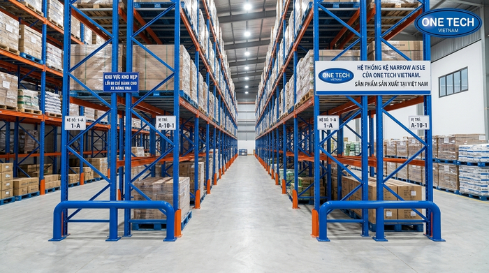 Phụ kiện an toàn cho kệ narrow aisle Ninh Bình gồm rào chắn và bảo vệ chân trụ